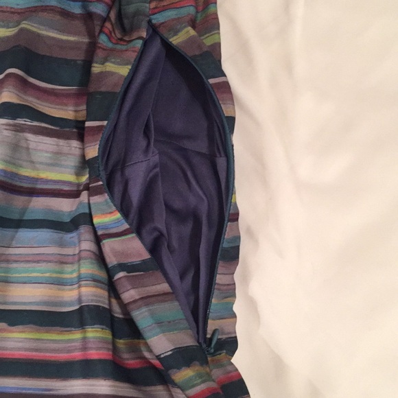 Silky Nordstrom dress. Reposh. Never got the chance to wear and now doesn’t fit. - Picture 7 of 10